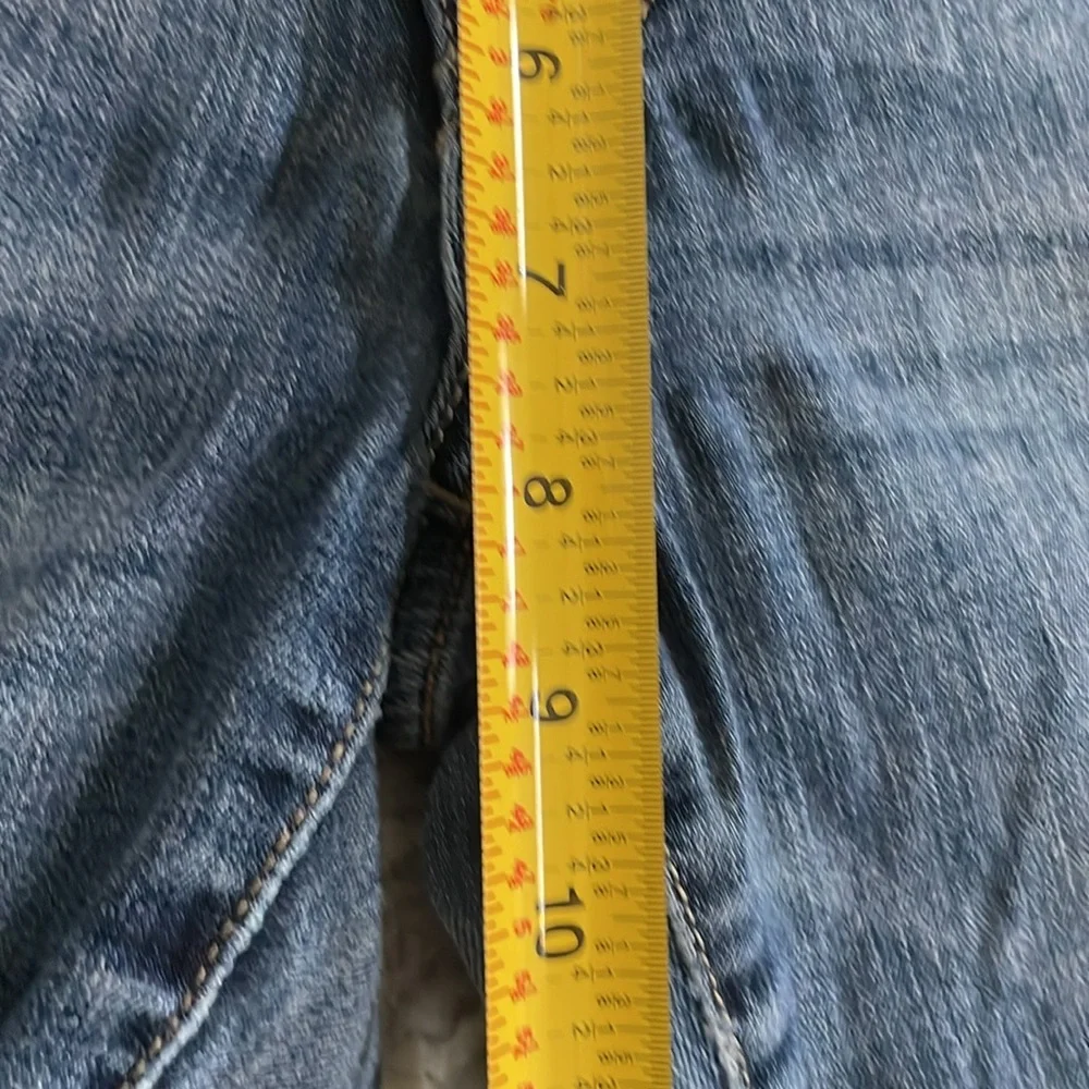 Lucky Brand Straight Leg Jeans - Picture 10 of 12